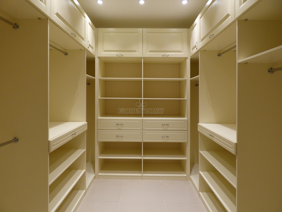 П образная гардеробная