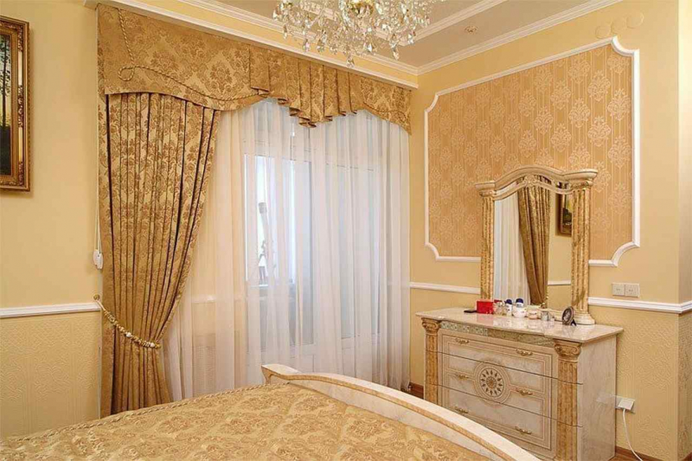 Ассиметричные шторы для спальни