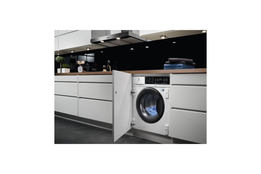 Electrolux PERFECTCARE 700 ew7w3r68si
