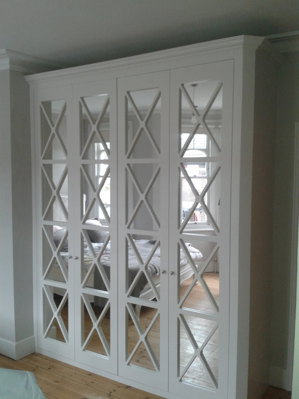 Шкаф распашной Неоклассика 2020