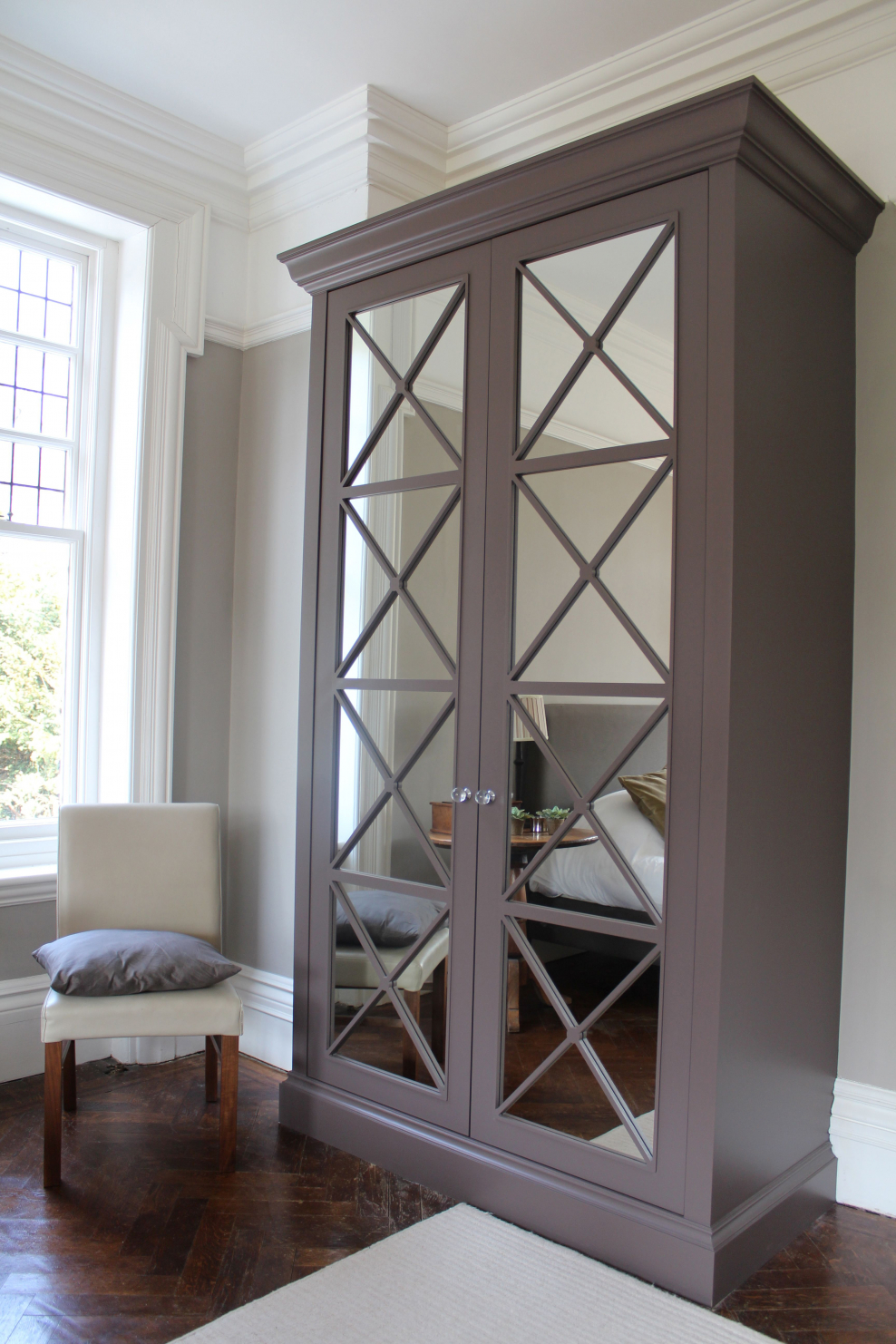 Шкаф Неоклассика 190х60