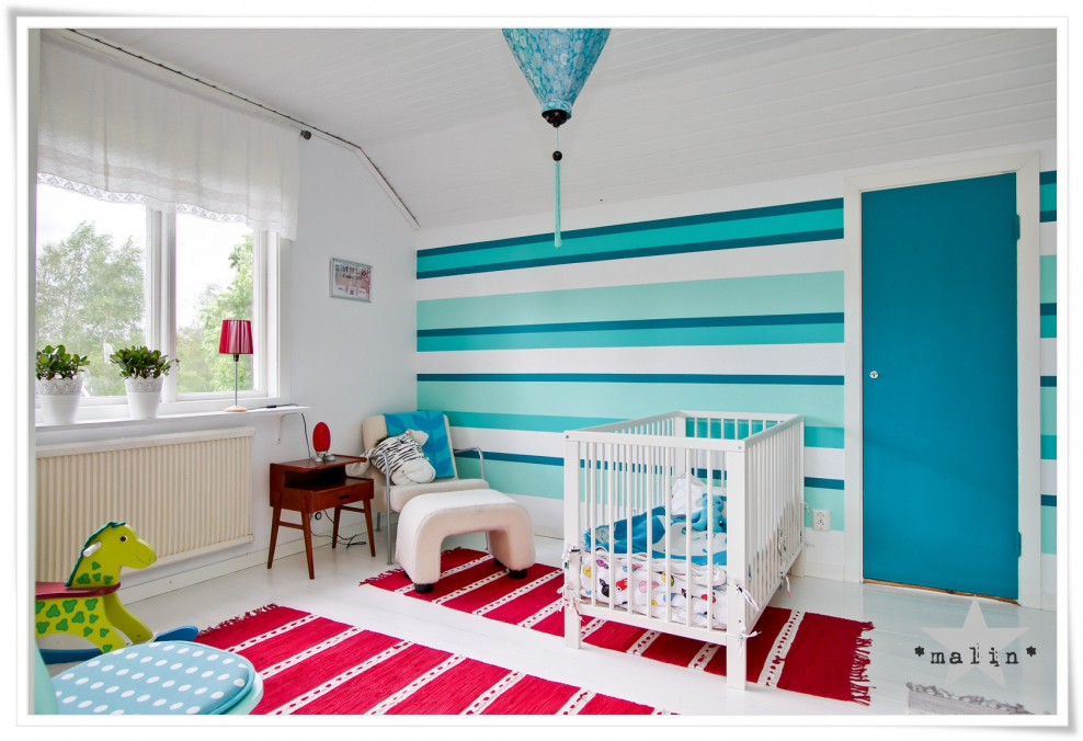 Покраска стен в полоску