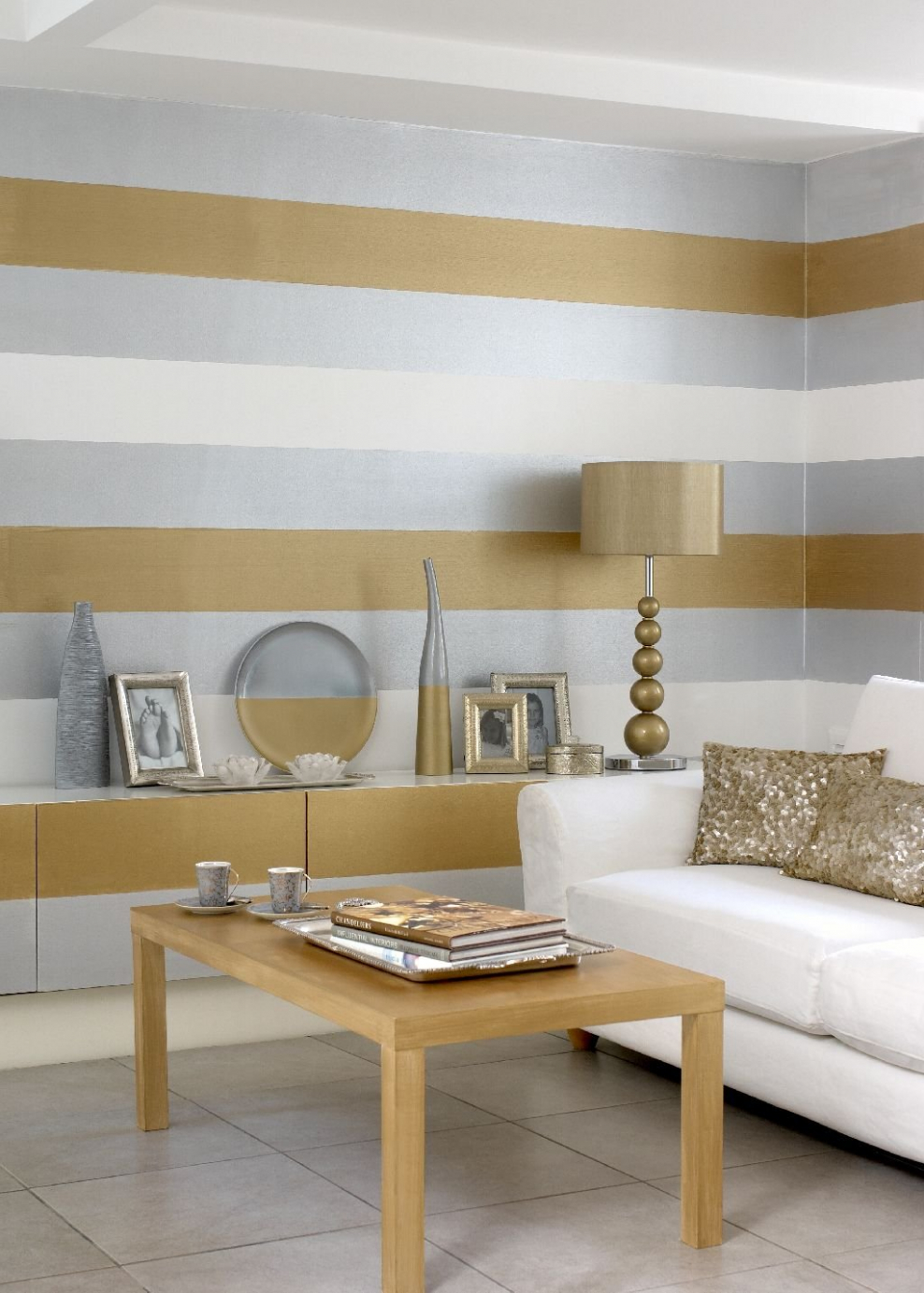 Покрасить стены в полоску