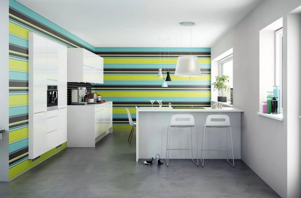 Горизонтальные полосы в интерьере