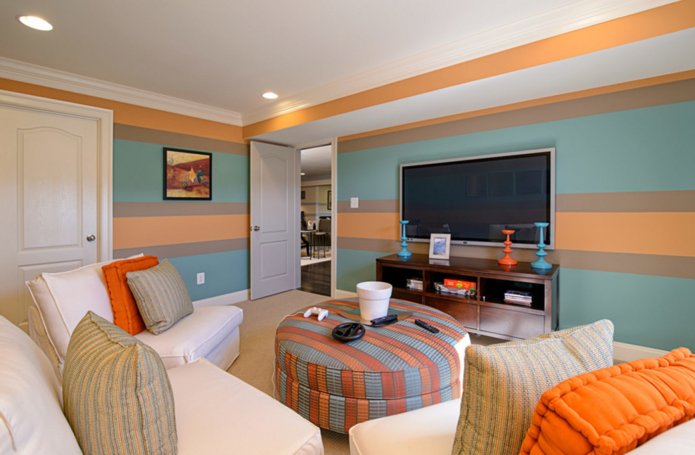 Покраска стен полосами