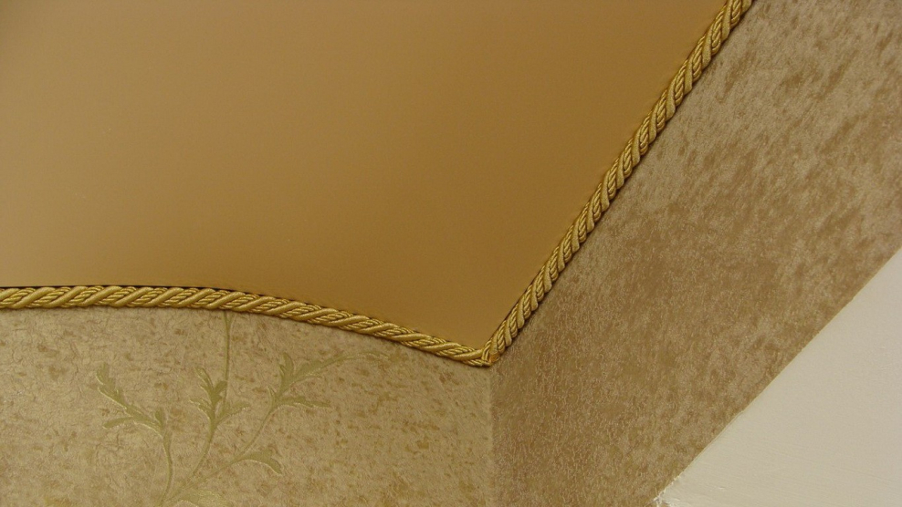 Кант потолочный для натяжных потолков