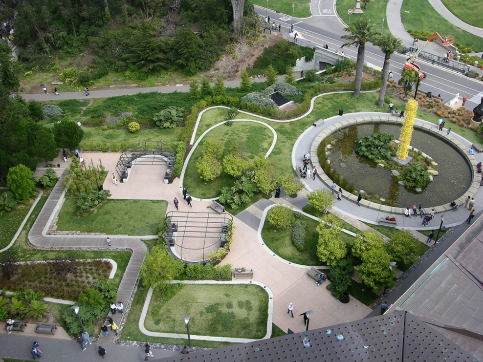 Томас Черч ландшафтный Архитектор кампус мемориального двора