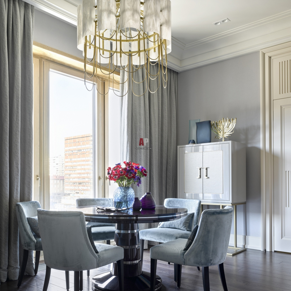 Люстра в стиле Неоклассика и арт деко