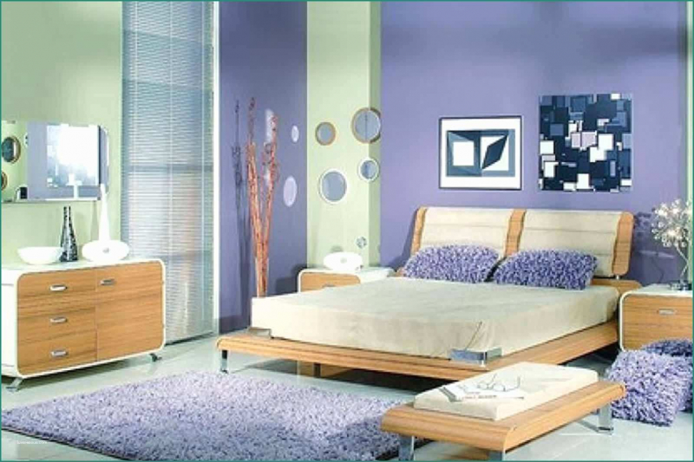 Интерьер спальни мебель разных цветов