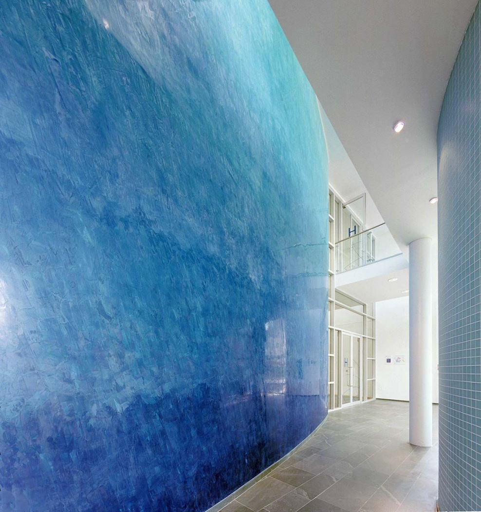 Голубой потолок краска