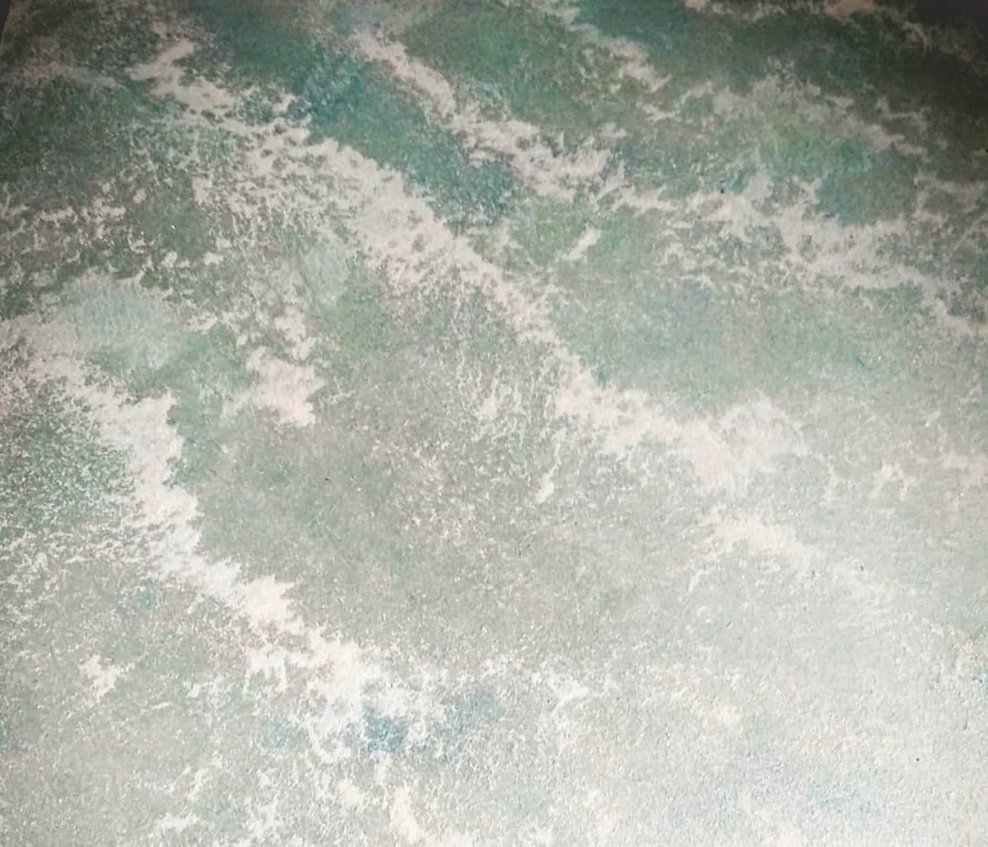 Синяя декоративная штукатурка в интерьере