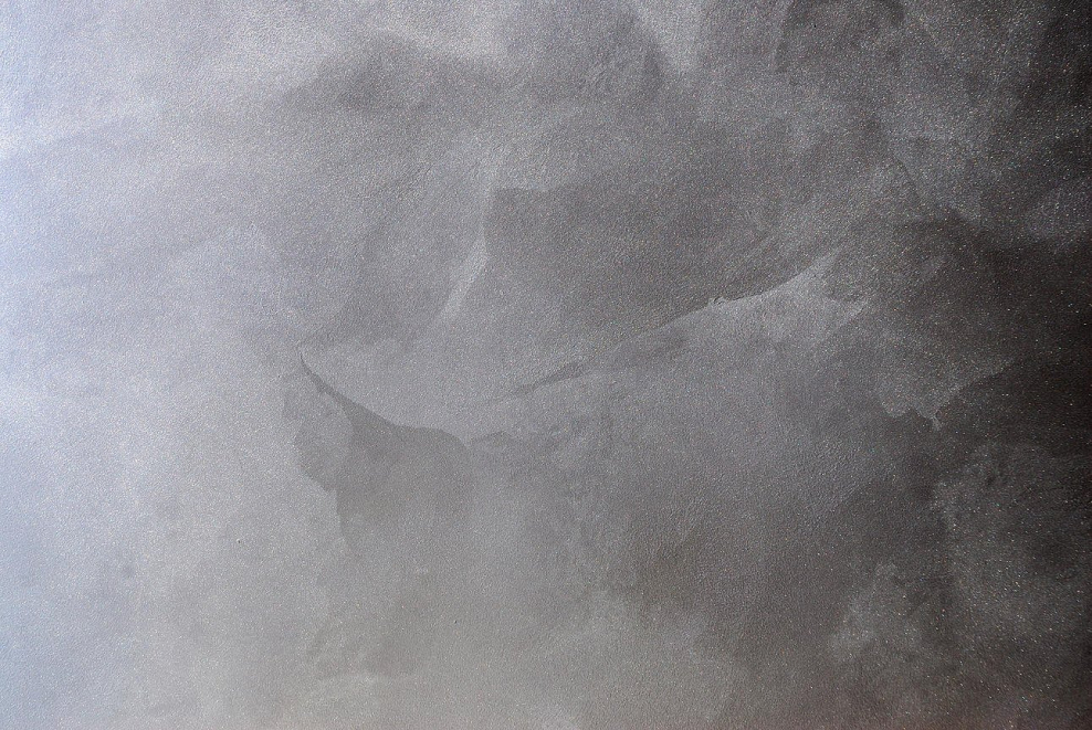 Синяя декоративная штукатурка в интерьере