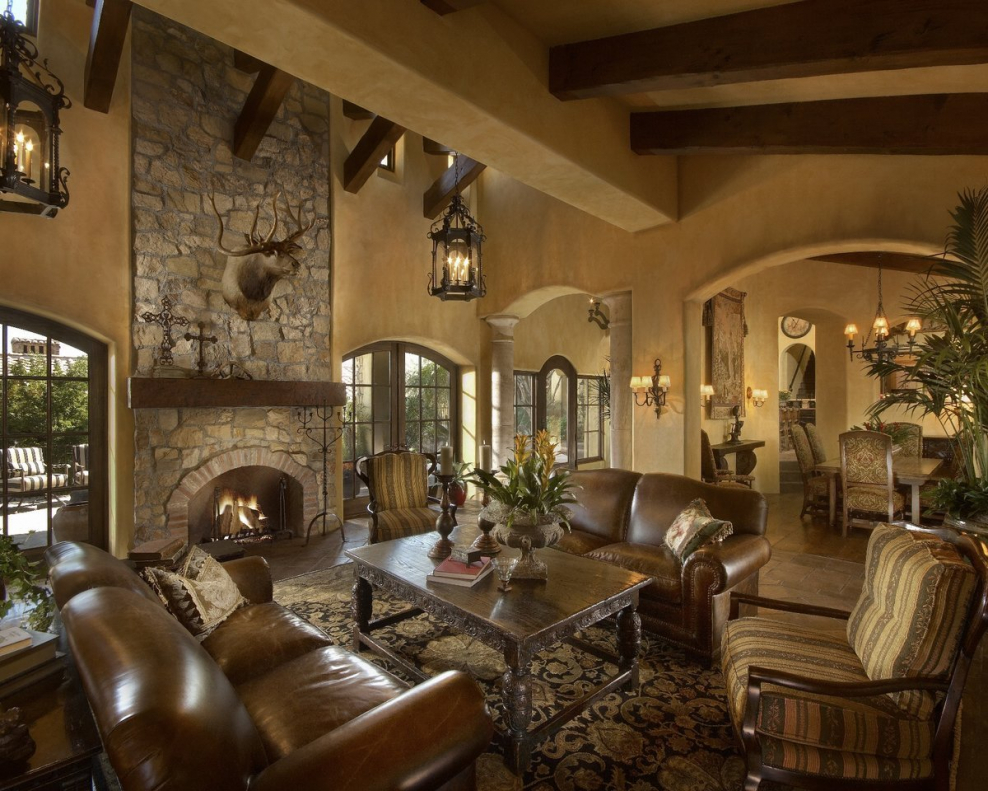 Гостиная в замковом стиле