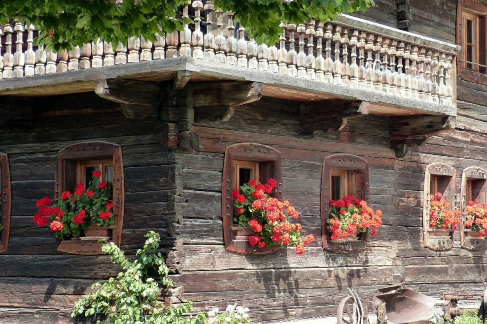 Ветхие декорации