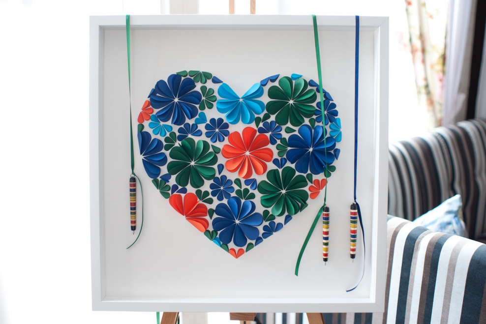 Декоративное панно из бумаги