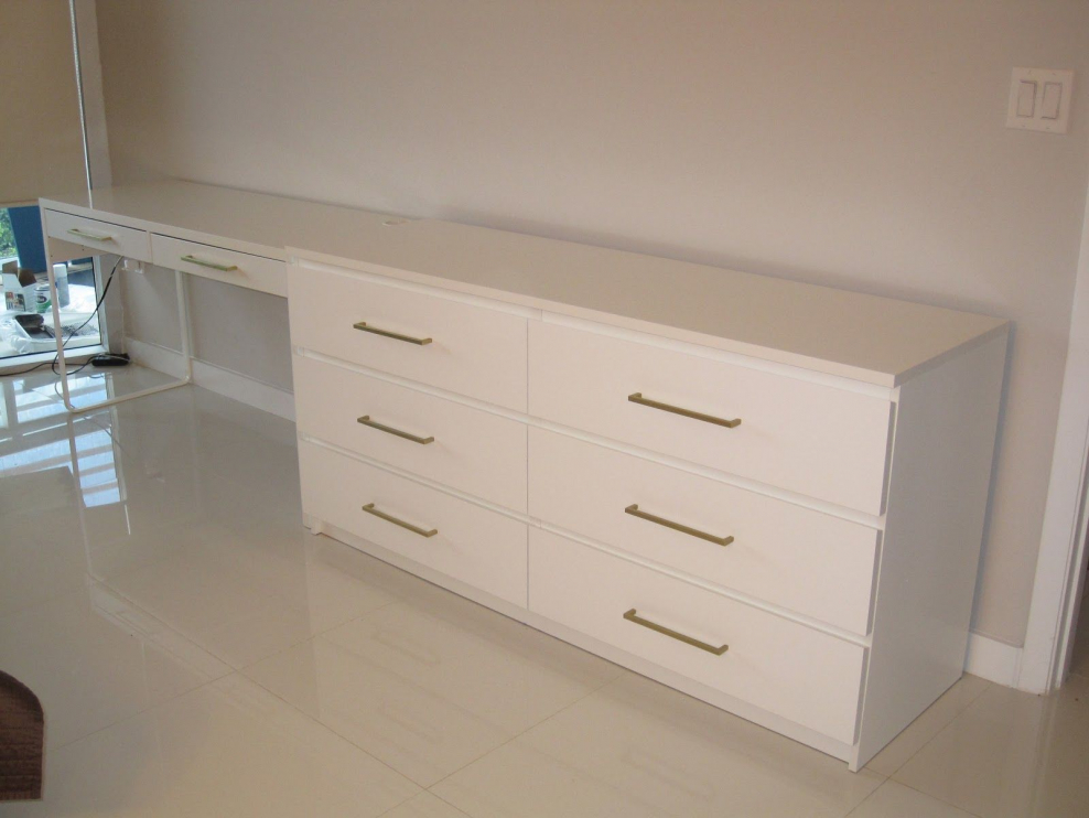 Комод МАЛЬМ И стол икеа