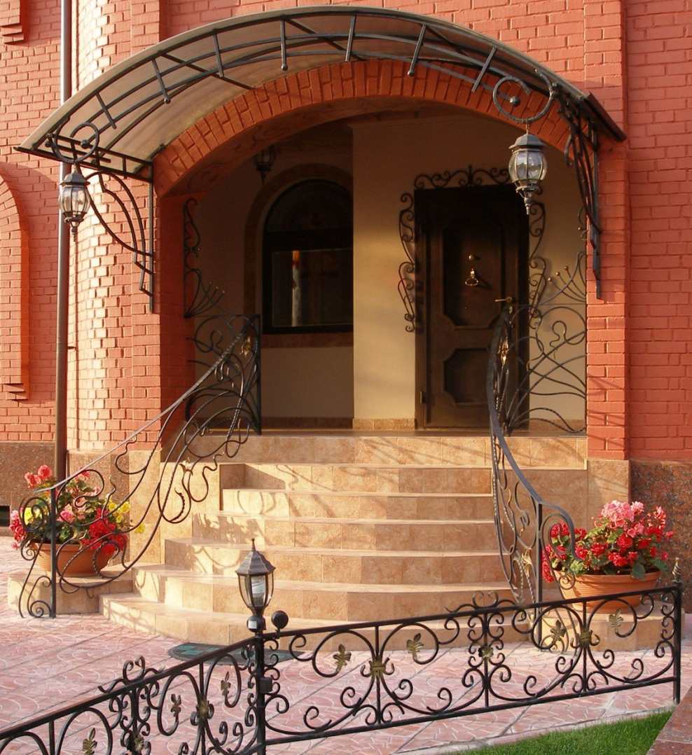 Козырьки навесы