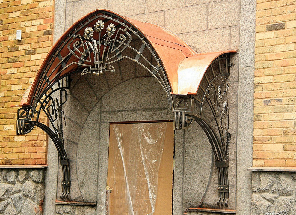 Красивые навесы из металла