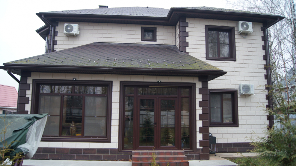 Отделка крыльца сайдингом