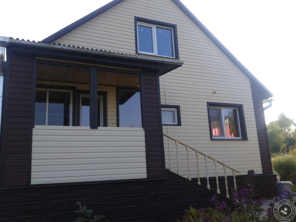 Отделка крыльца сайдингом