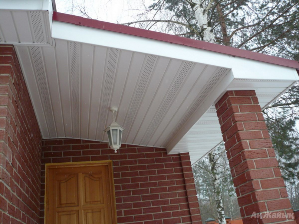 Крыльцо обшитое сайдингом