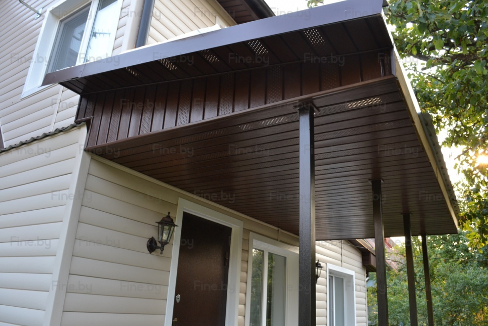 Отделка крыльца сайдингом