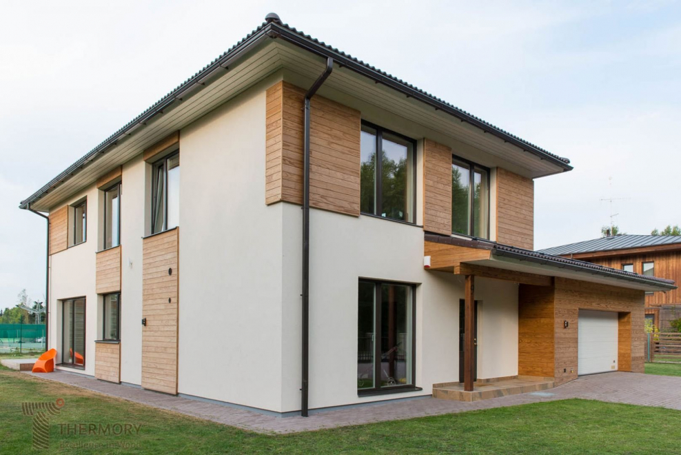 Комбинированный фасад