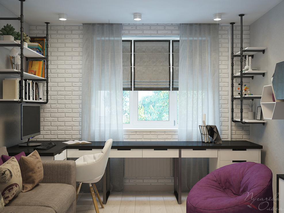 Встроенные шкафы у окна