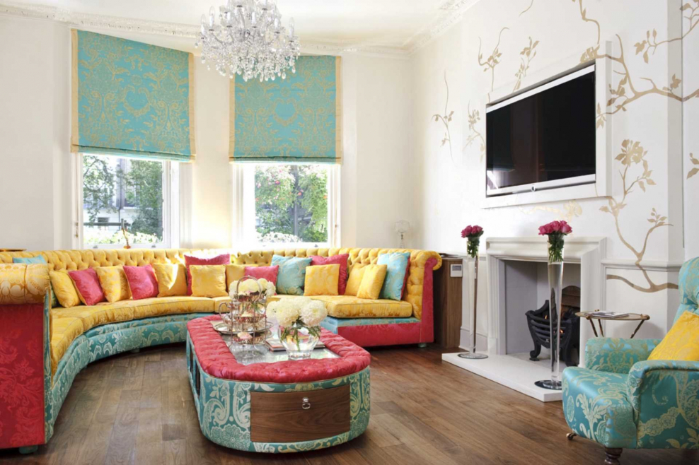 Яркие акценты в интерьере