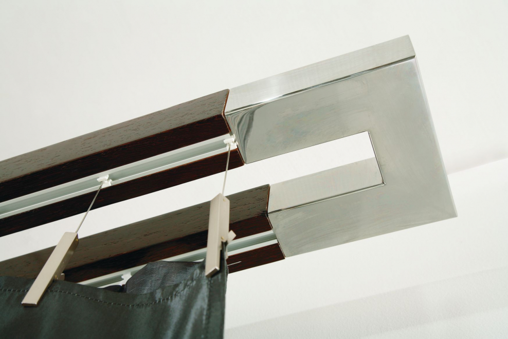 Железнодорожный занавес