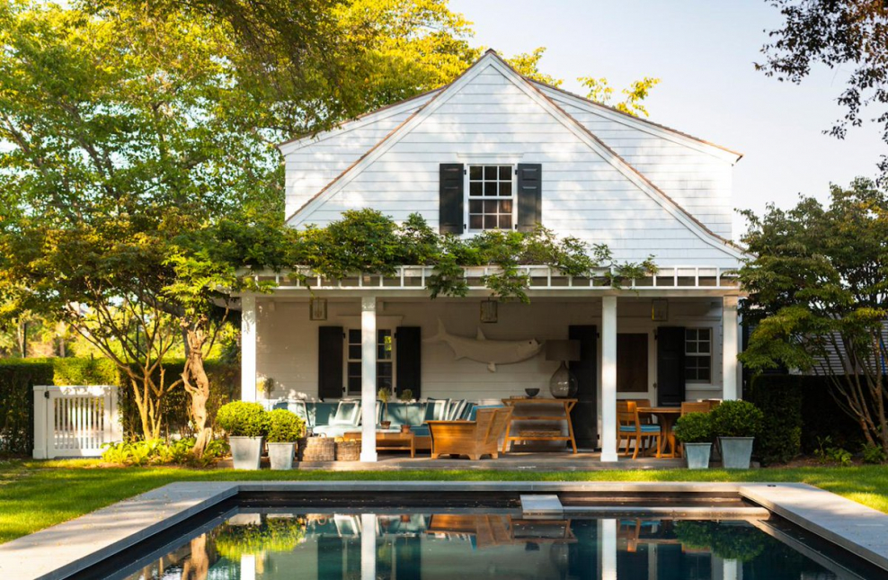 Частный дом с садом в Америке