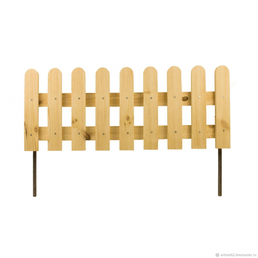 Деревянный заборчик