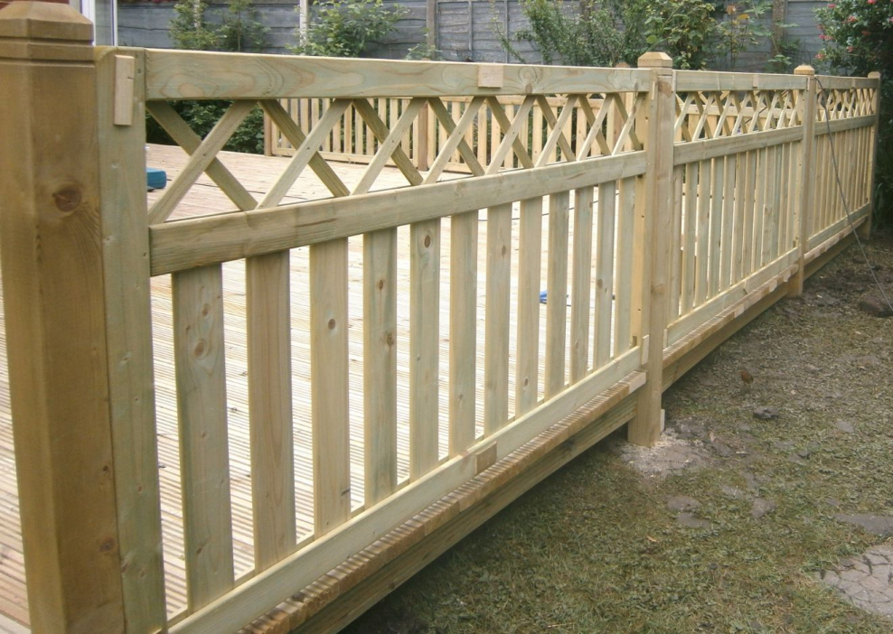 Деревянные ограждения для террасы