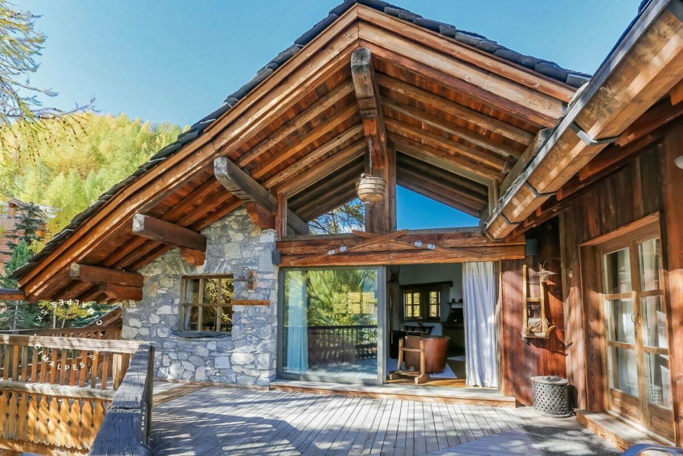 Шале в альпийском стиле