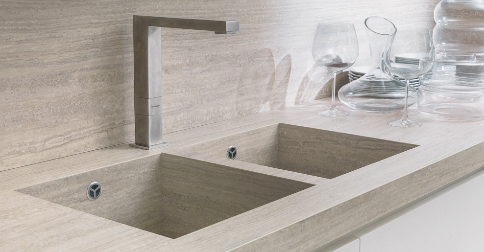 Травертин столешница Скиф