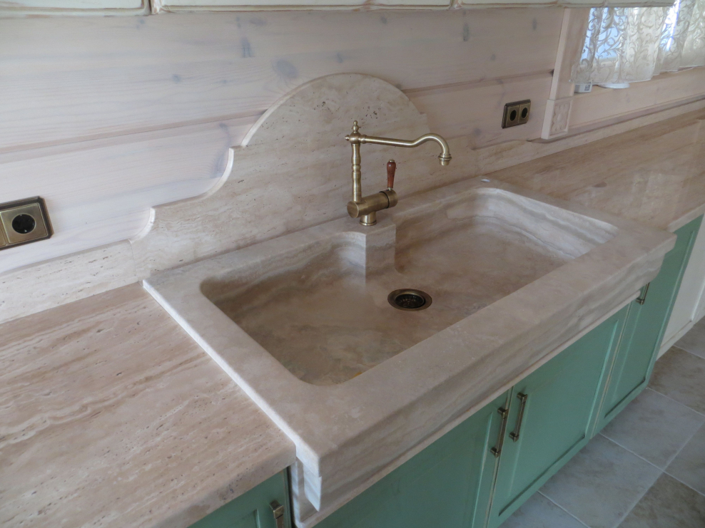 Скиф травертин Римский