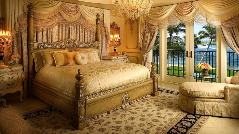 Комната в богатом доме