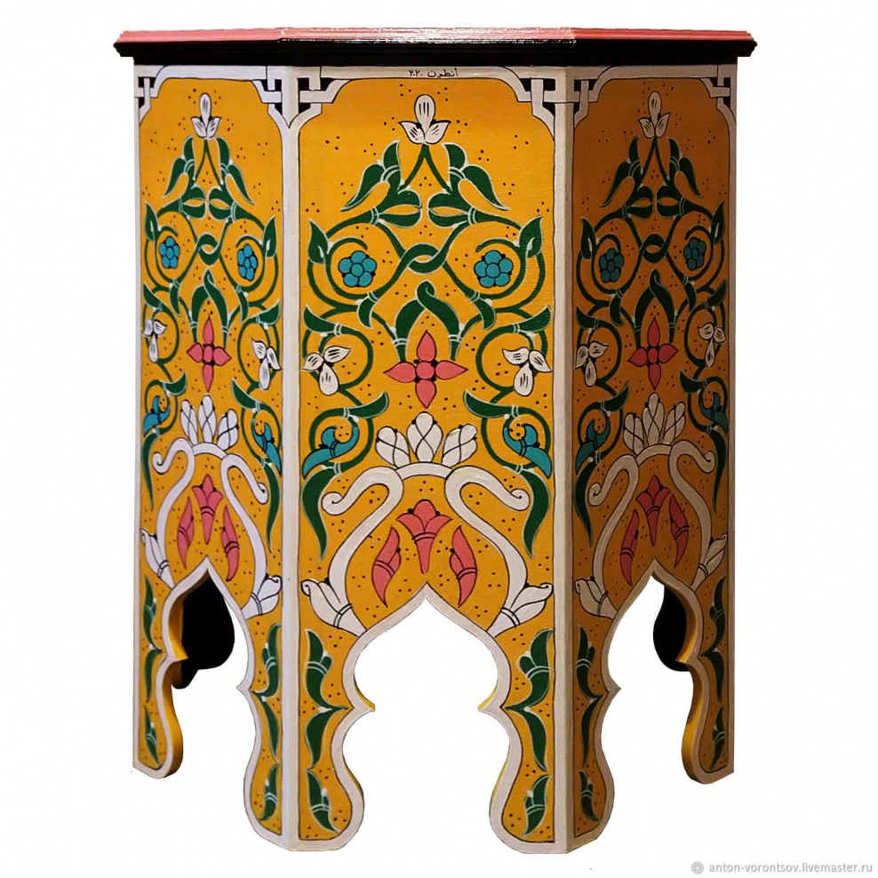 Марокканский кофейный столик