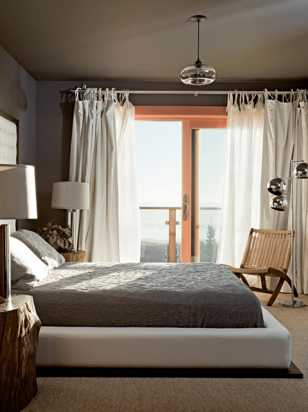 Светильники в спальню