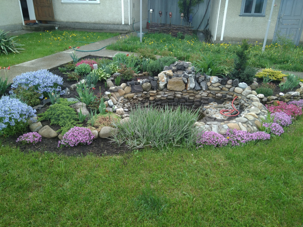 Небольшая Альпийская горка своими руками