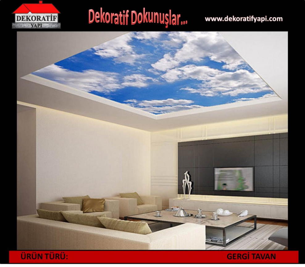 Потолок с облаками в гостиной
