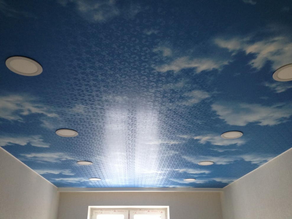 Натяжной потолок облака