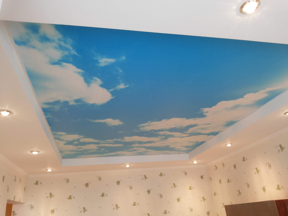 Двухуровневый потолок облака