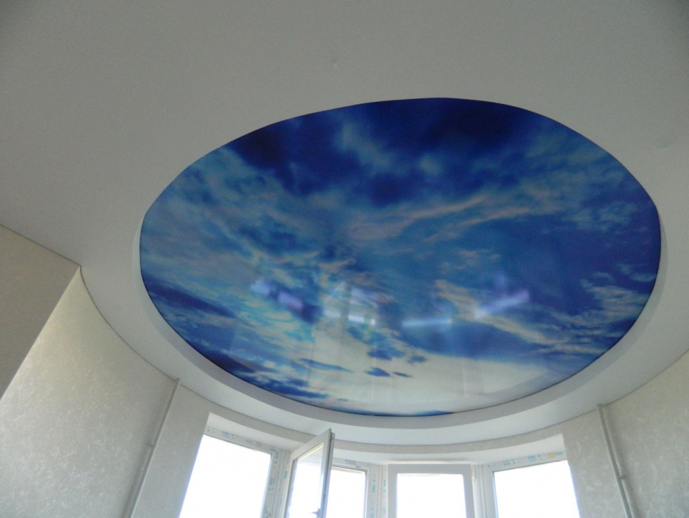 Пленка для натяжного потолка небо с облаками