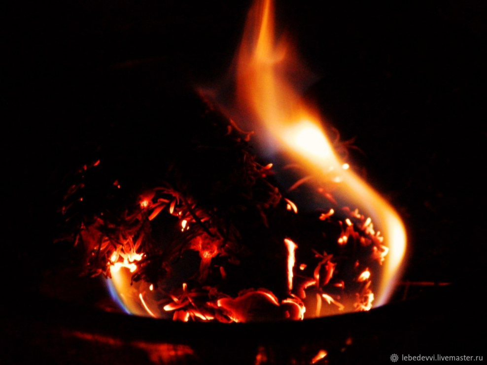 Костер свеча