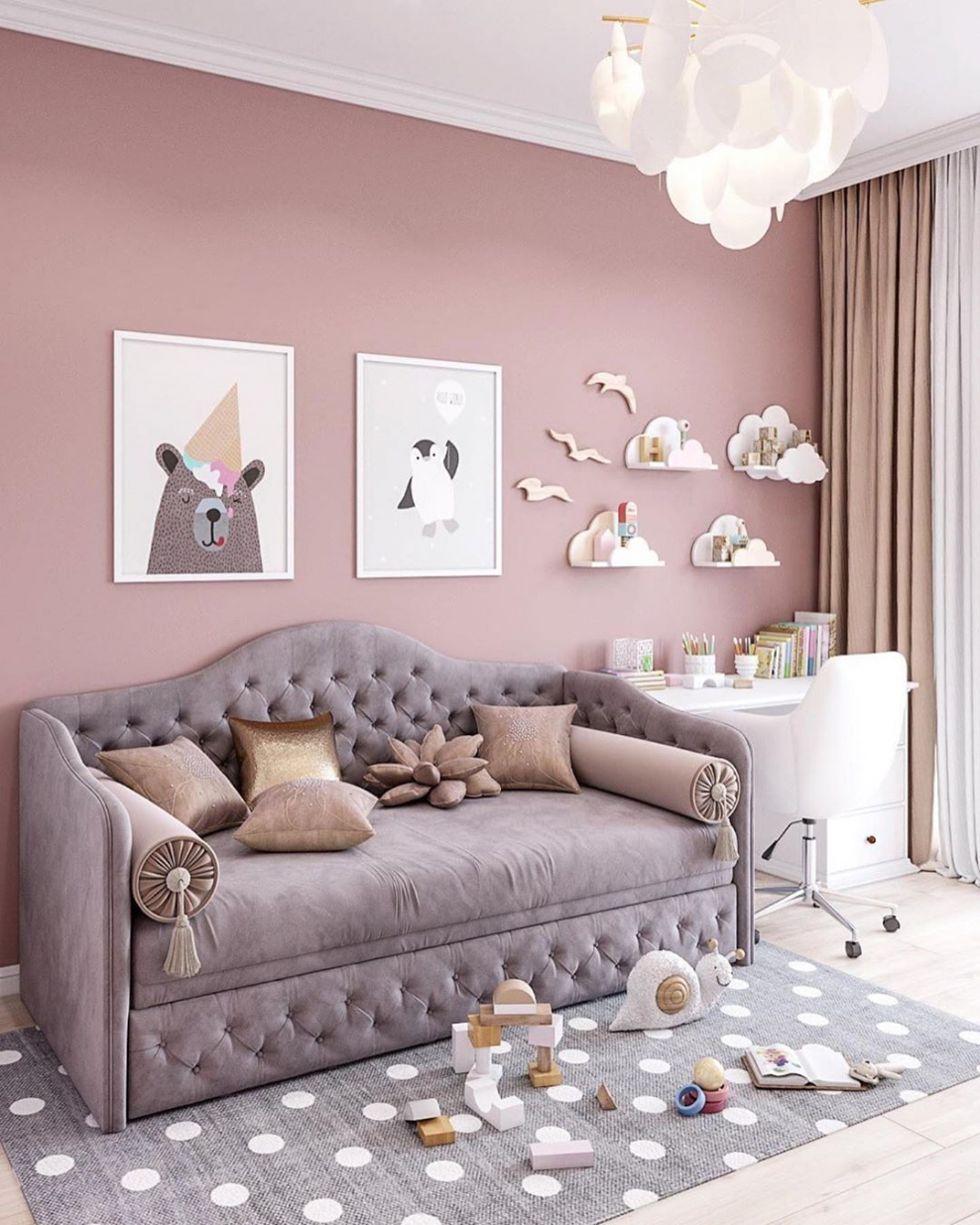 Диванчик в детскую комнату