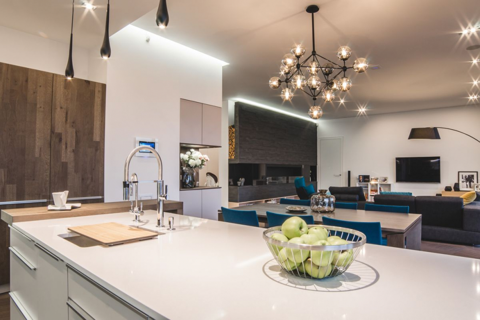 Освещение на кухни в современном интерьере