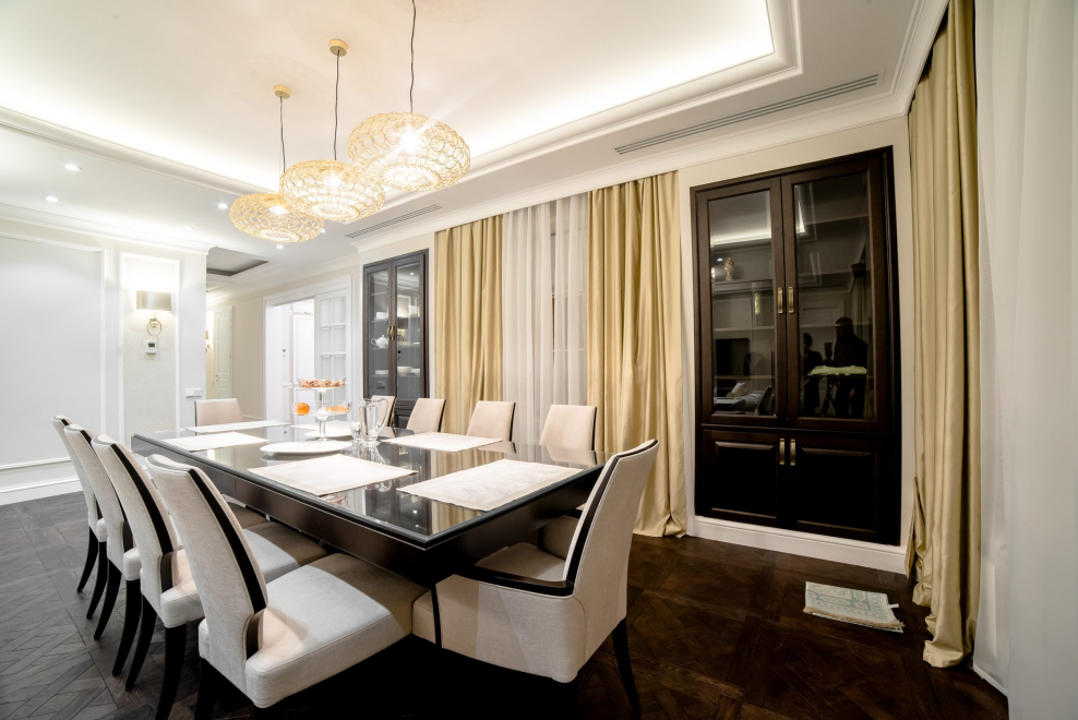 Гостиная со столовой зоной в стиле Неоклассика