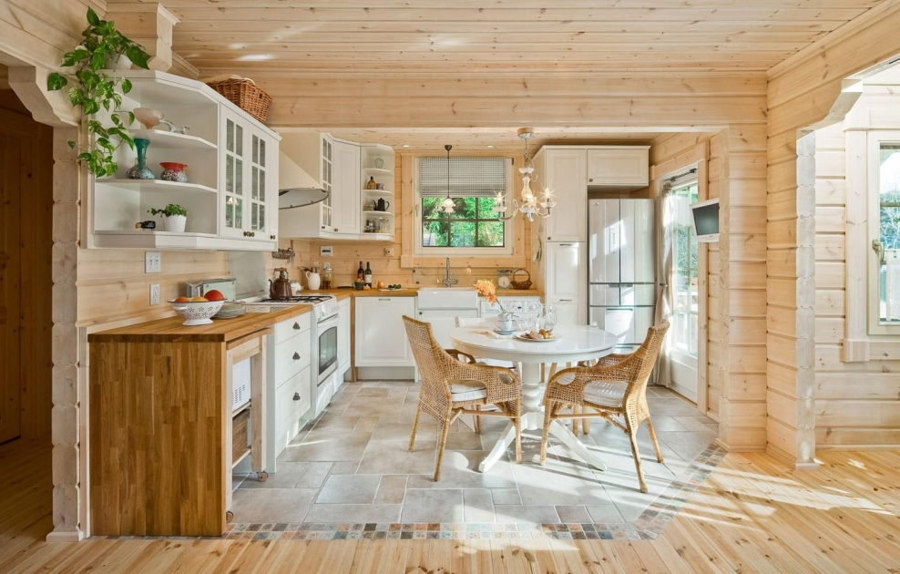 Кухня в деревянном доме