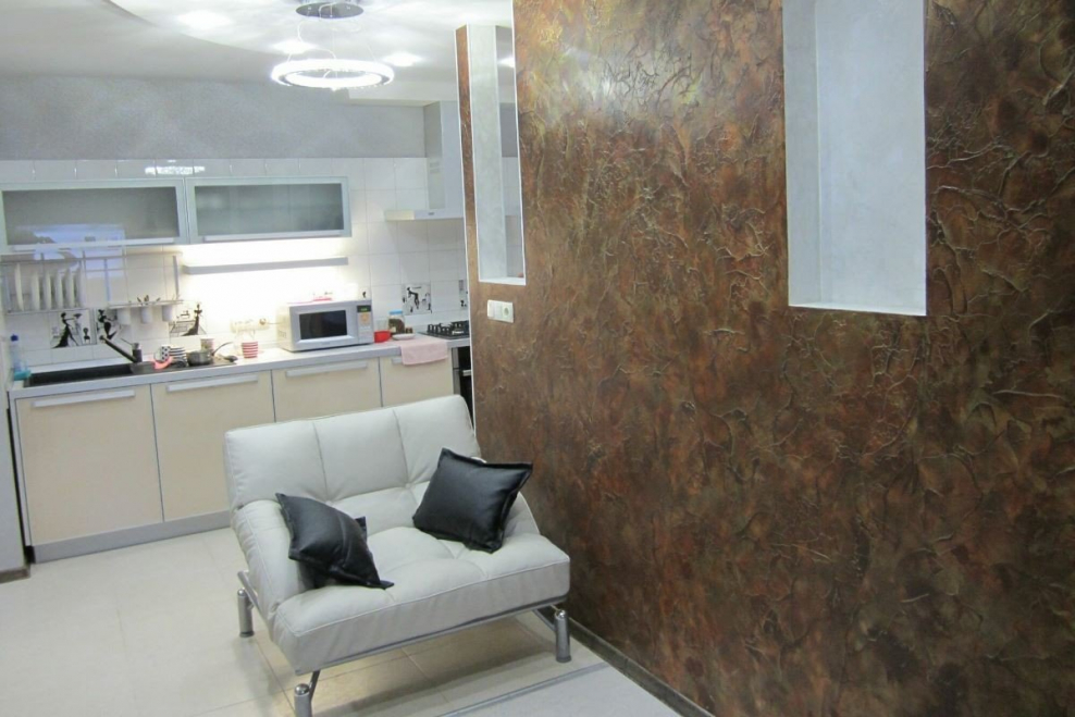 Декоративная штукатурка на кухне